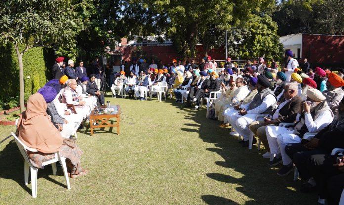 Members of Haryana Sikh Gurdwara Management