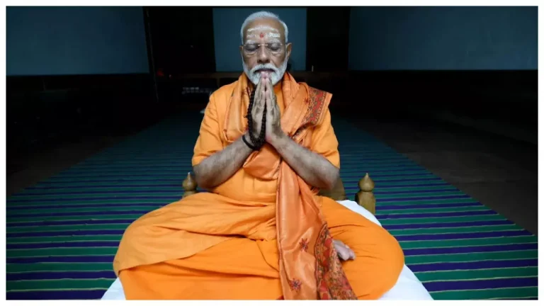 पीएम मोदी विवेकानंद रॉक मेमोरियल में हुए ध्यानमग्न