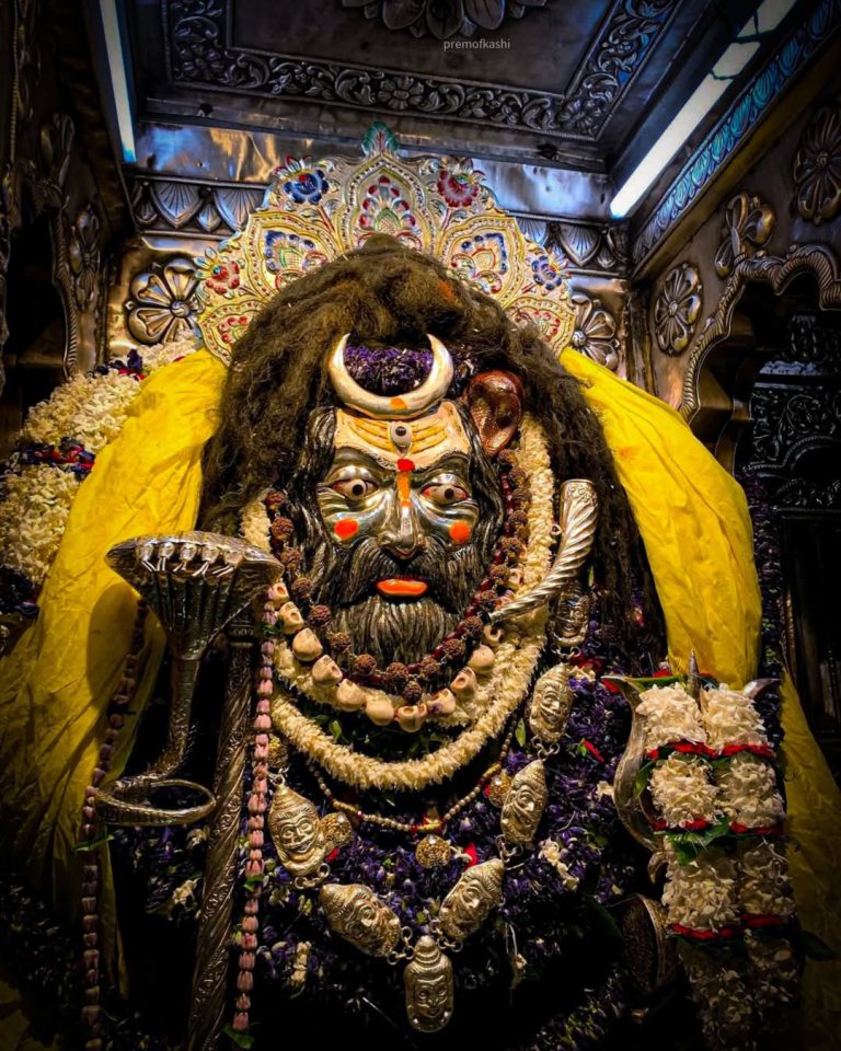 भैरव जयंती पर अपनाएं 8 उपाय, जीवन से दूर होंगी नकारात्मक शक्तियां और शत्रु बाधाएं!