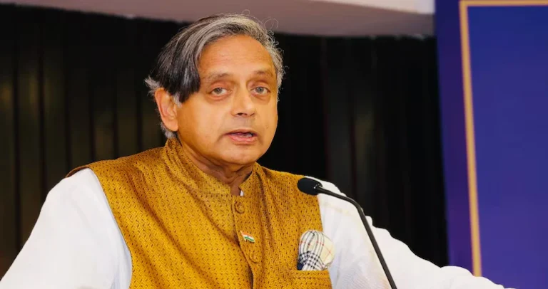 वंशवाद लोकतंत्र के लिए गंभीर खतरा शशि थरूर का बड़ा बयान, बोले सत्ता किसी परिवार की विरासत नहीं होनी चाहिए