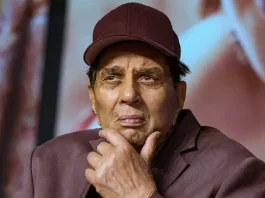 धर्मेंद्र के निधन पर शोक की लहर, अमिताभ बच्चन ने भावुक पोस्ट में व्यक्त किया दर्द