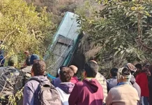 अल्मोड़ा में भीषण बस हादसा, 6 यात्रियों की मौत, कई घायल