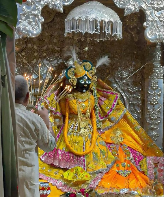 #vrindavan #bankeybiharimandir #shreebankebihari #mathura
