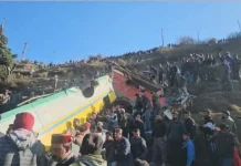 हिमाचल के सिरमौर में भीषण सड़क हादसा, 400 मीटर खाई में गिरी प्राइवेट बस, 13 की मौत