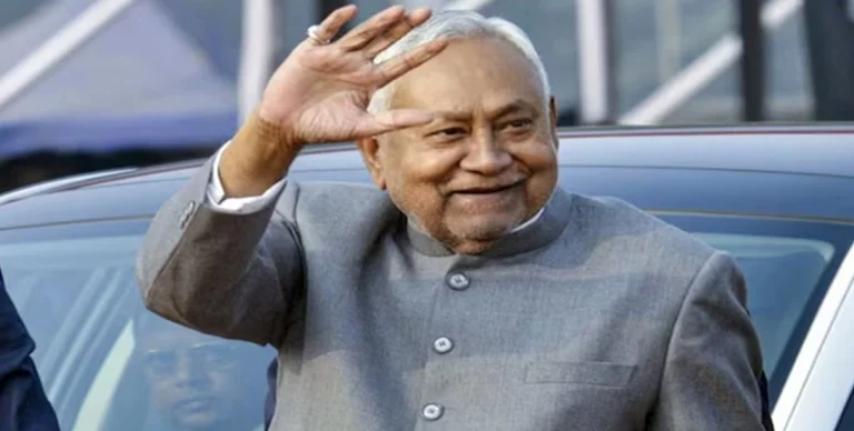 बिहार में सियासी हलचल तेज, सीएम पद छोड़ने से पहले नीतीश कुमार की 4 शर्तें, बीजेपी के लिए बढ़ी टेंशन