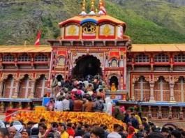 बदरीनाथ धाम के गर्भगृह में वीडियो बनाना पड़ा भारी, मुंबई के पर्यटक पर कार्रवाई