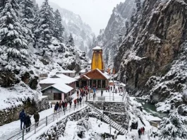 यमुनोत्री धाम में सीजन की पहली बर्फबारी, बर्फ से ढकी पहाड़ियों का मनमोहक नजारा देख खिल उठे श्रद्धालुओं के चेहरे